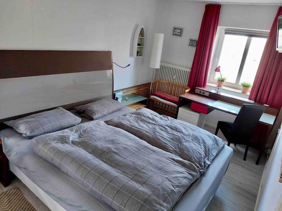 Schoene Ferienwohnung In Oldenburg Eversten 70M2, Zwei Raeume, Bis Zu 4 Personen Ngoại thất bức ảnh